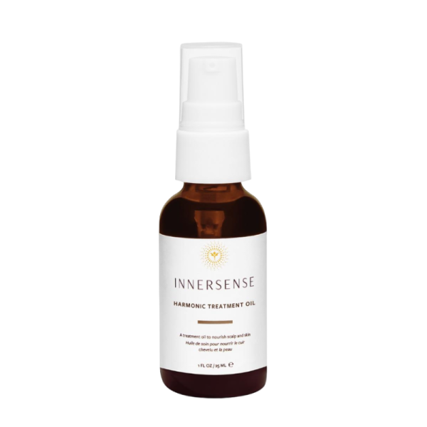 Braune Flasche Innersense Harmonic Treatment Oil mit weißem Etikett und Sprühverschluss, 1 fl oz (30 ml).