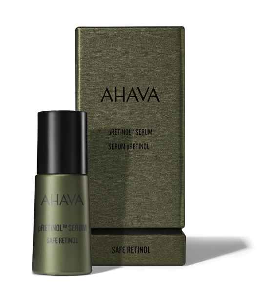 AHAVA pRetinol Serum vor Verpackung, grünes Design, Produktbild.