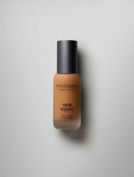 MADARA Organic Skincare SKIN EQUAL Foundation, #70 CARAMEL