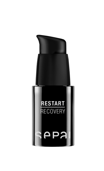 Schwarze Flasche mit der Aufschrift 'Restart Recovery' und 'Sepai' auf schwarzem Hintergrund.