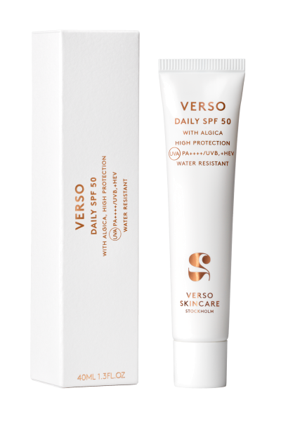 Verso Daily SPF 50 Sonnenschutzcreme mit Algica, UVA/UVB/HEV-Schutz, wasserfest, 40ml Tube und Verpackung.