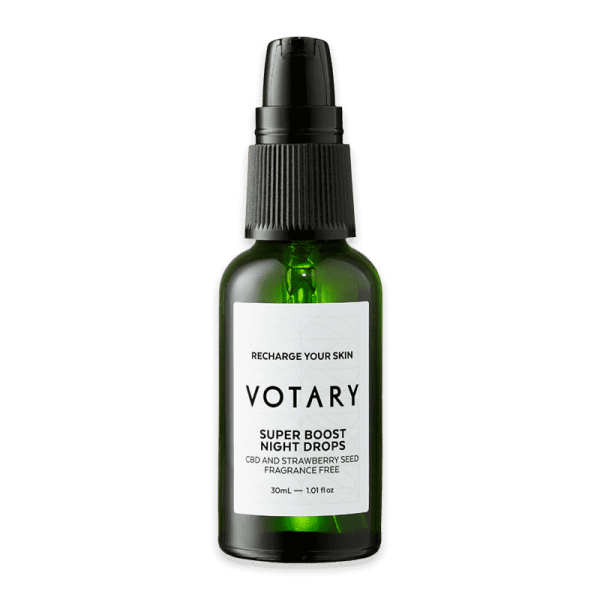 Eine Flasche Votary Super Boost Night Drops, 30ml, mit CBD und Erdbeersamenöl, duftfrei.
