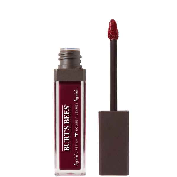 Burt's Bees flüssiger Lippenstift in dunkelroter Farbe, geöffnete Verpackung mit Applikator.