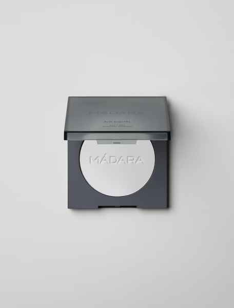 MADARA Organic Skincare AIR EQUAL Soft Silk Mineral Powder, #0 TRANSLUCENT