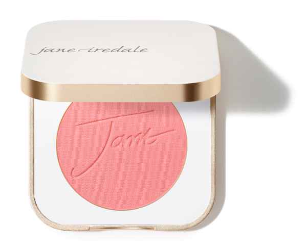 Ein offenes Rouge-Behälter mit rosa Rouge und der Aufschrift 'Jane Iredale' auf dem Deckel.