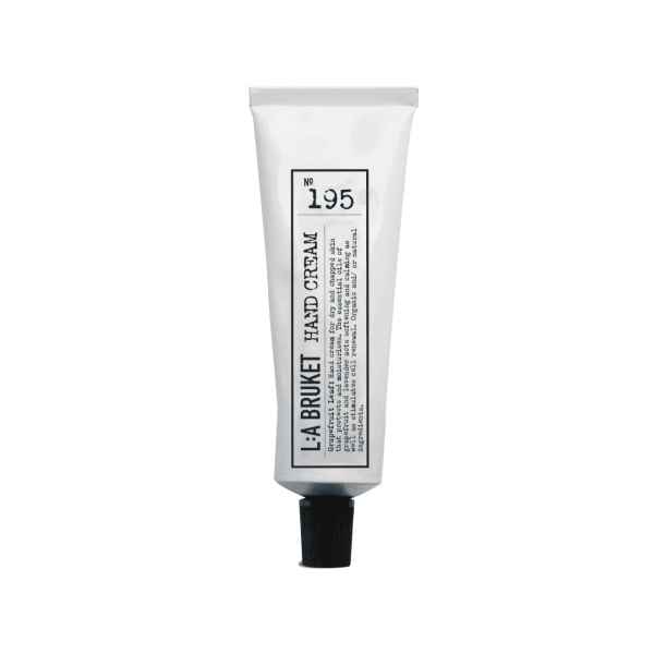 Handcreme-Tube von L:A Bruket Nr. 195 auf weißem Hintergrund.