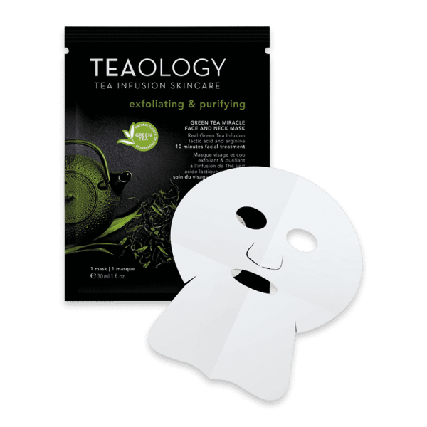 Teemaske für Gesicht und Hals von Teaology, Verpackung und weiße Maske, Produktbild.