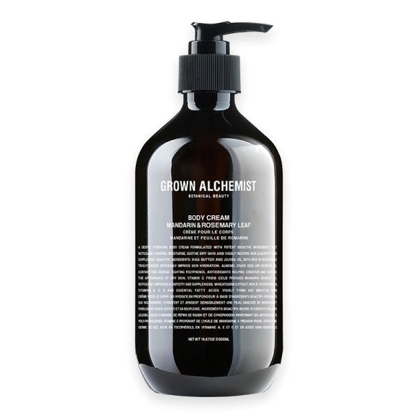 Grown Alchemist Body Cream 500mL mit Mandarine und Rosmarinblatt in einer braunen Flasche mit Pumpspender.