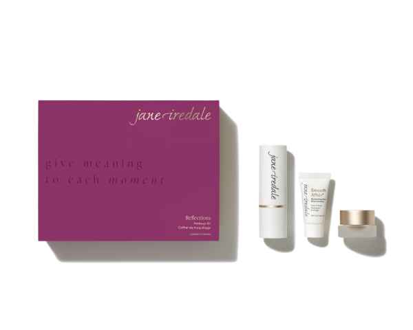Jane Iredale Holiday 2023 Makeup Kit mit Lippenstift, Lippenbalsam und Lidschatten in einer lila Box.