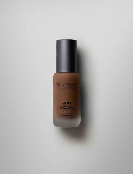 MADARA Organic Skincare SKIN EQUAL Foundation, #100 MOCHA