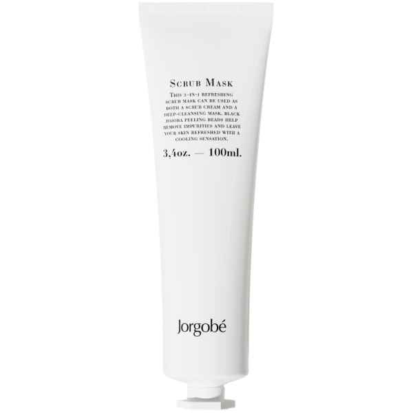Weiße Tube Jorgobé Scrub Mask, 100 ml, auf weißem Hintergrund.